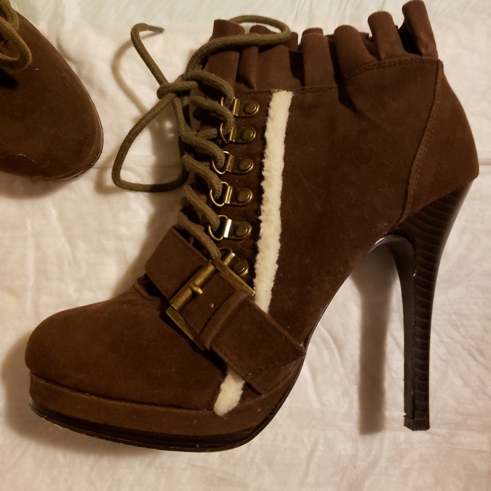 Nadara brown bootie stilettos size 8.5